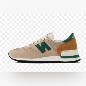 New Balance Men's Tan and Green Sneakers, size 11, brand new
